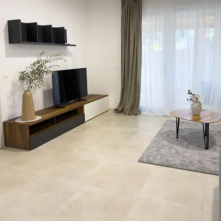 Sunny Line Premium With Pool Apartment Umag